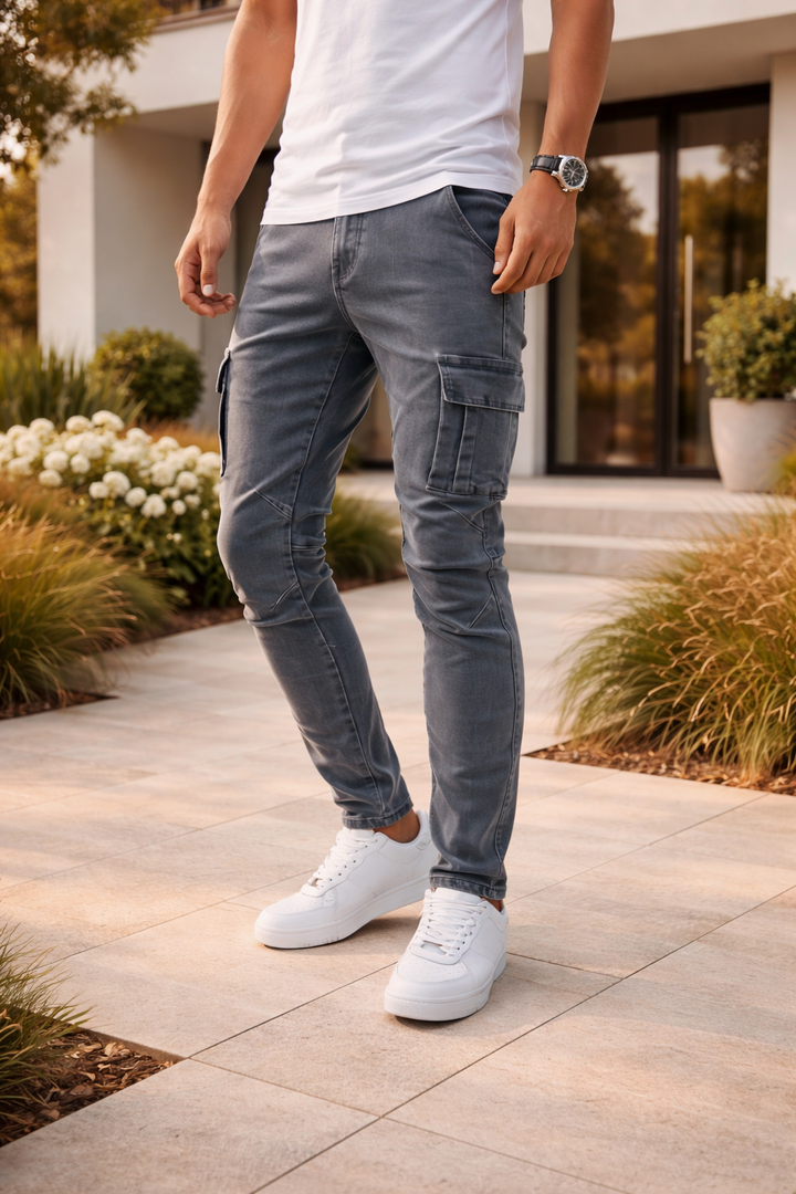 Beau — Slim-Fit Cargo Jeans