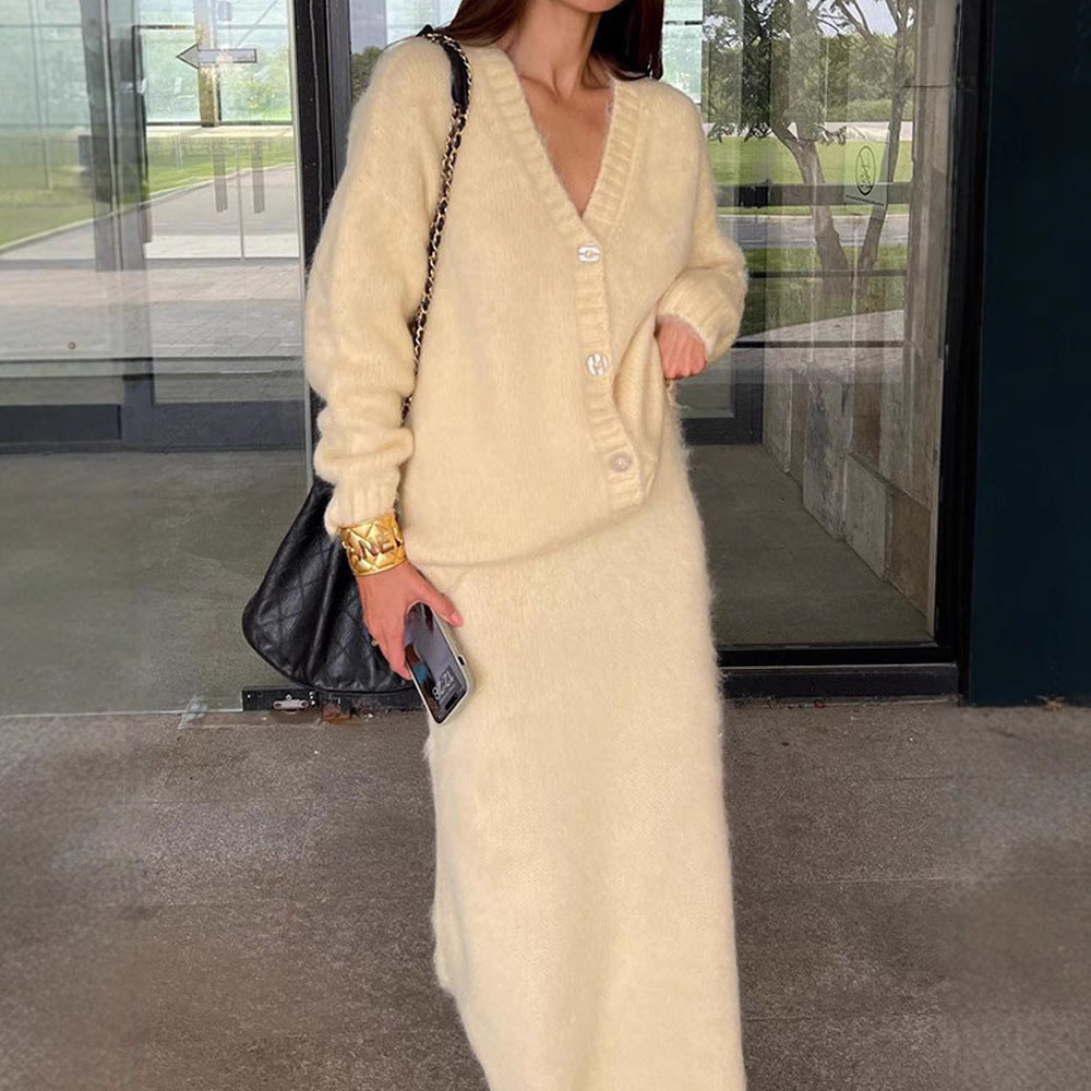 Coralie Bloom — Women&