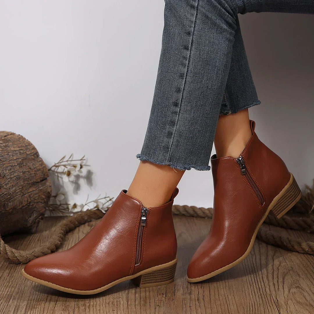 Hedda — Women&