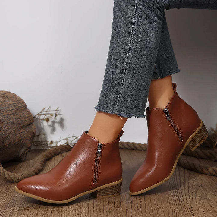 Hedda — Women&