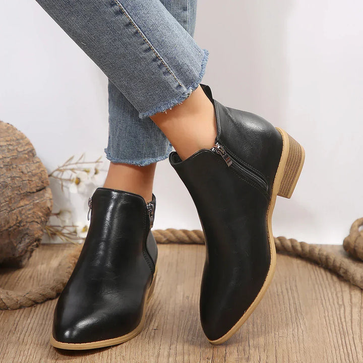 Hedda — Women&