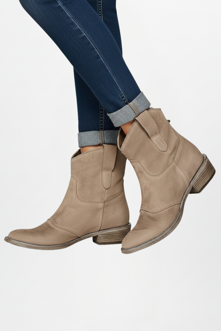 Saga — Women&