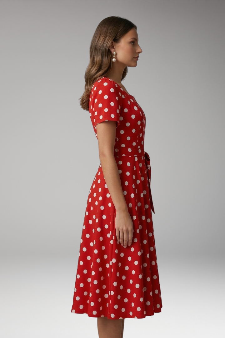 Yseult — Everyday Short-Sleeve Dress