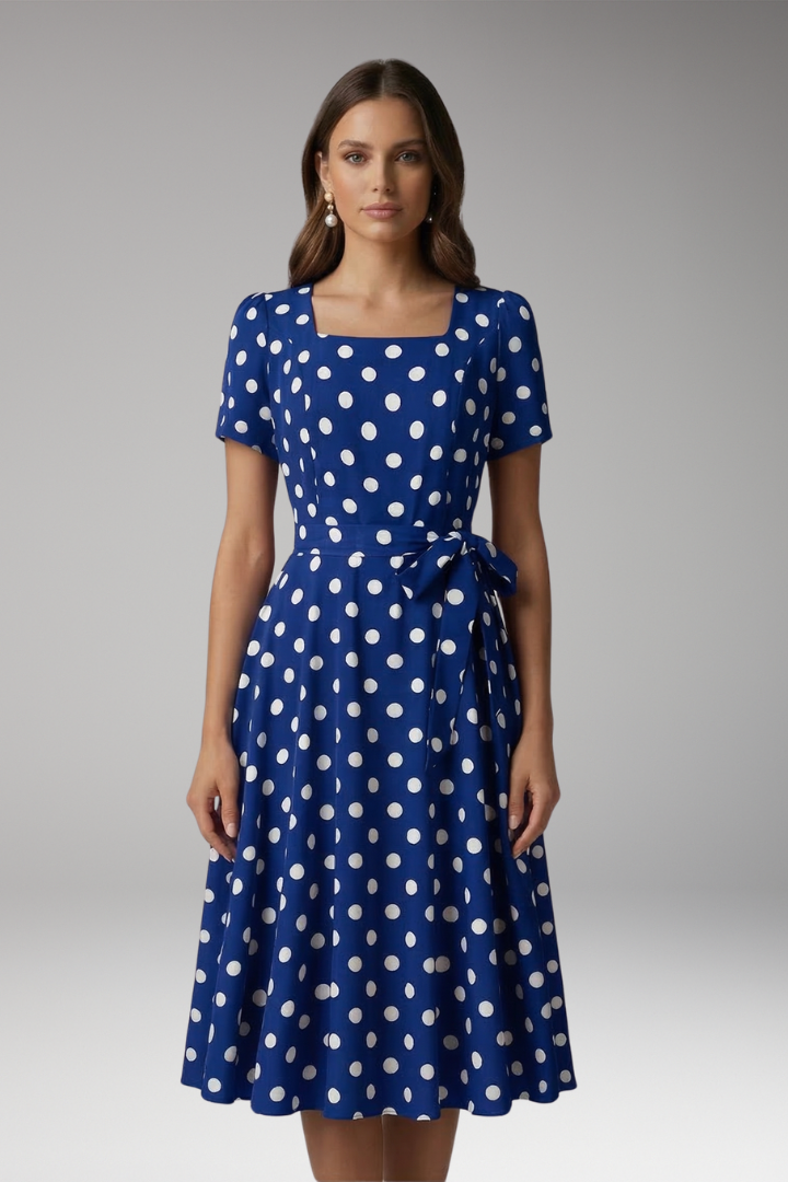 Yseult — Everyday Short-Sleeve Dress