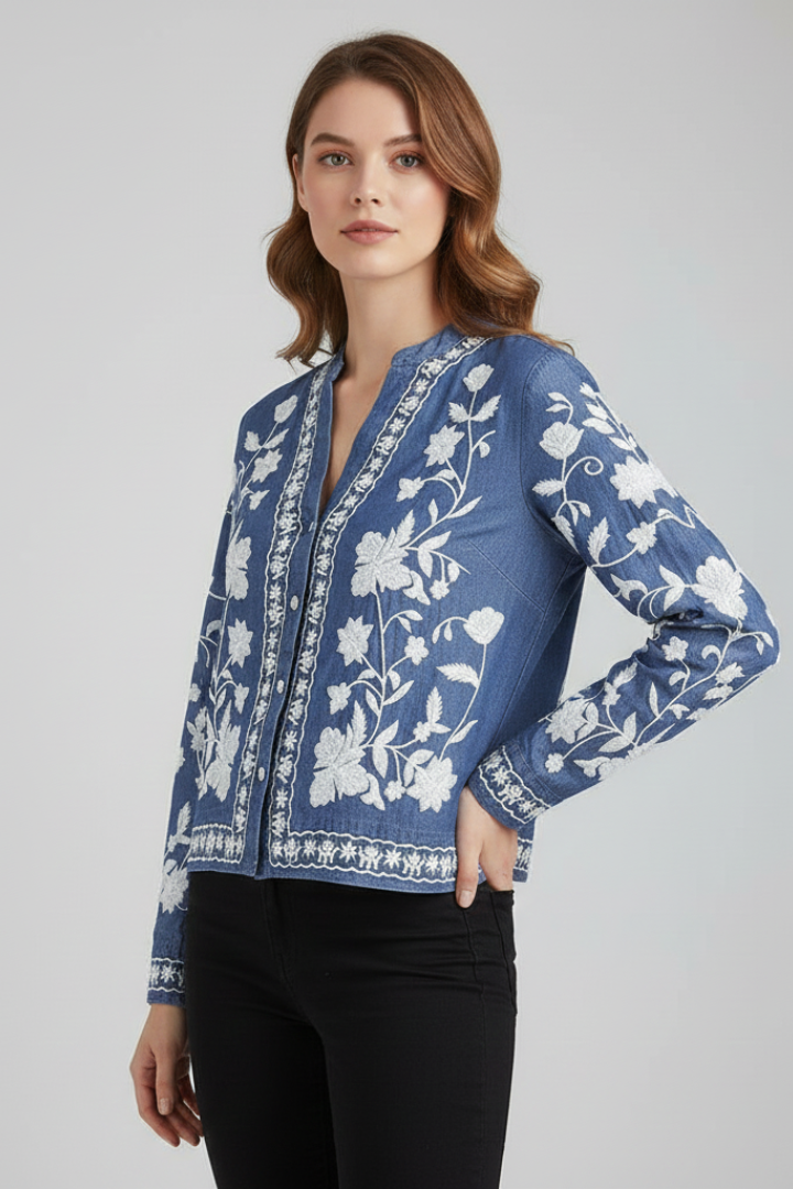 Quilla — Embroidered Floral Blouse