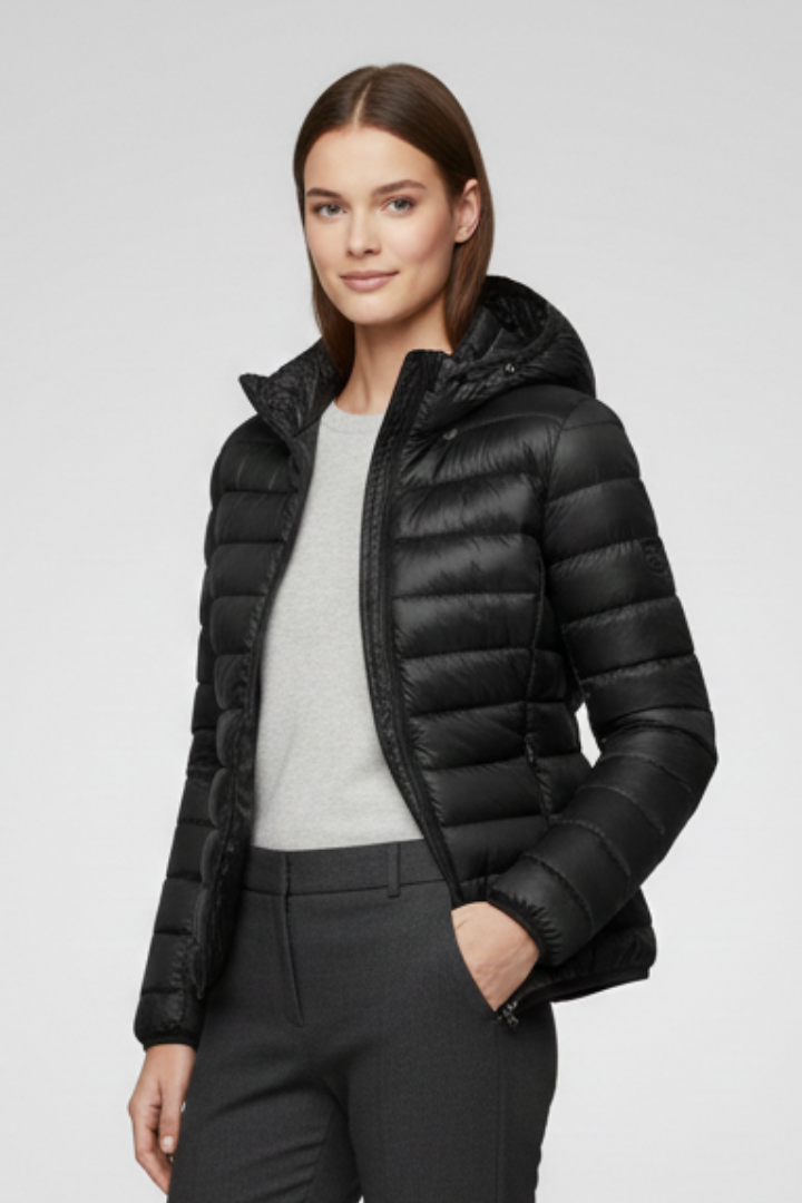 Junia — Women’s Quilted Hooded Zip Jacket