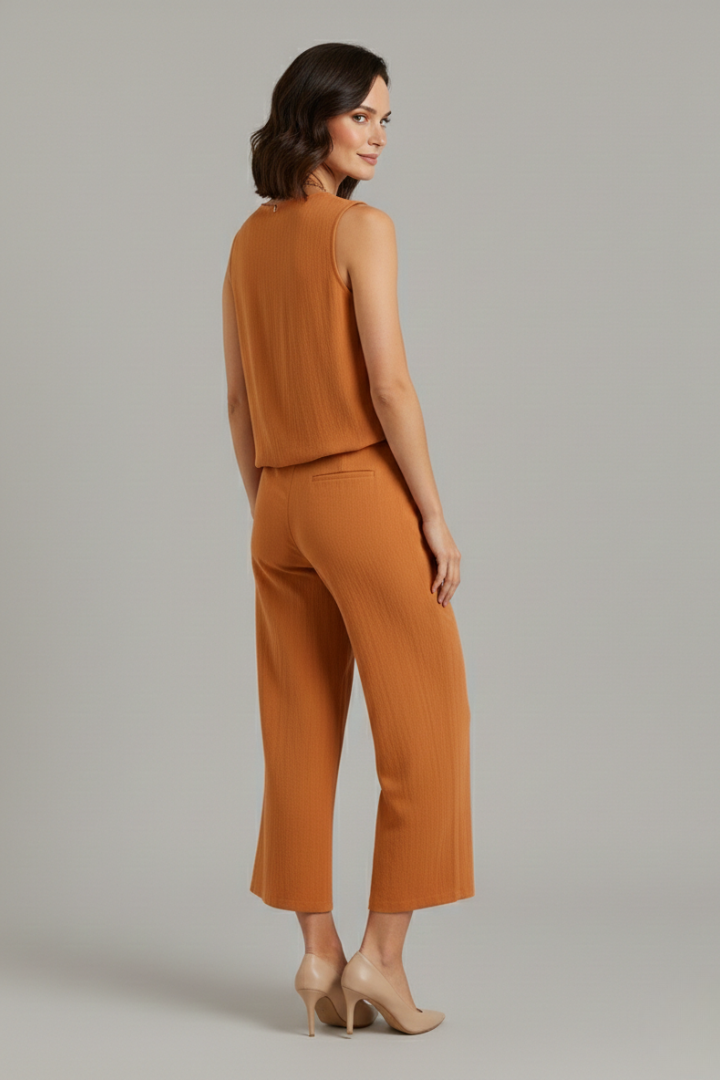 Anouk — Sleeveless Top &amp; Cropped-Trouser Set
