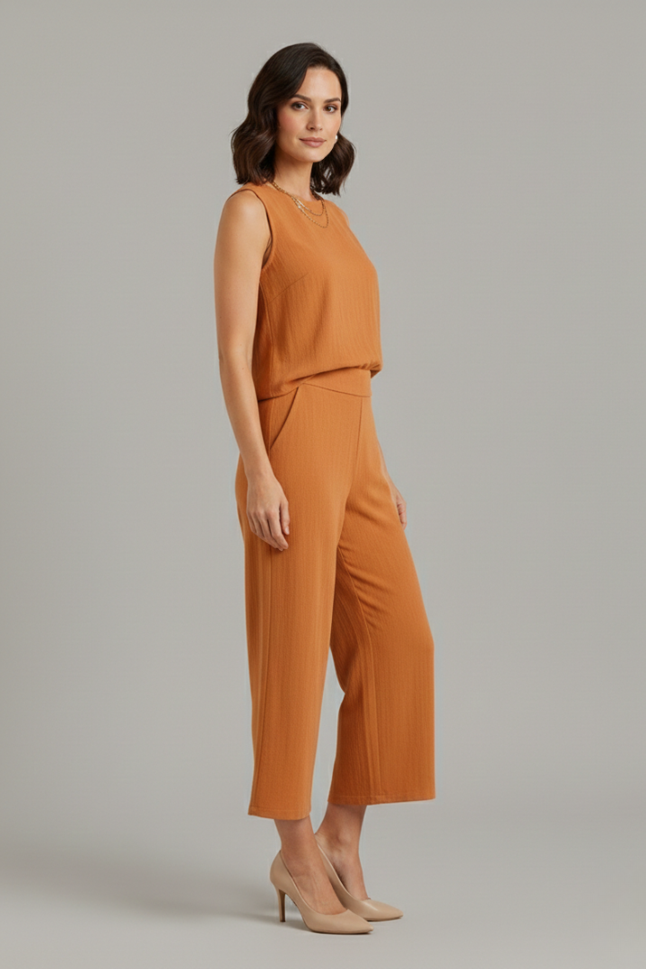 Anouk — Sleeveless Top &amp; Cropped-Trouser Set