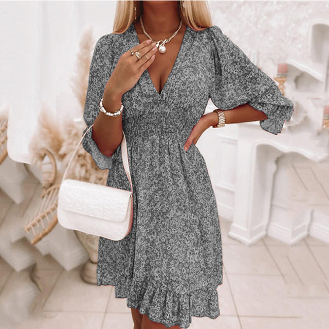 Roswitha — V-Neck Summer Dress