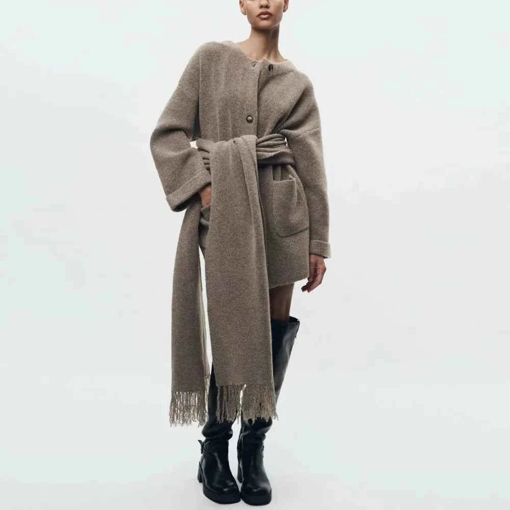 Antonia — Women&