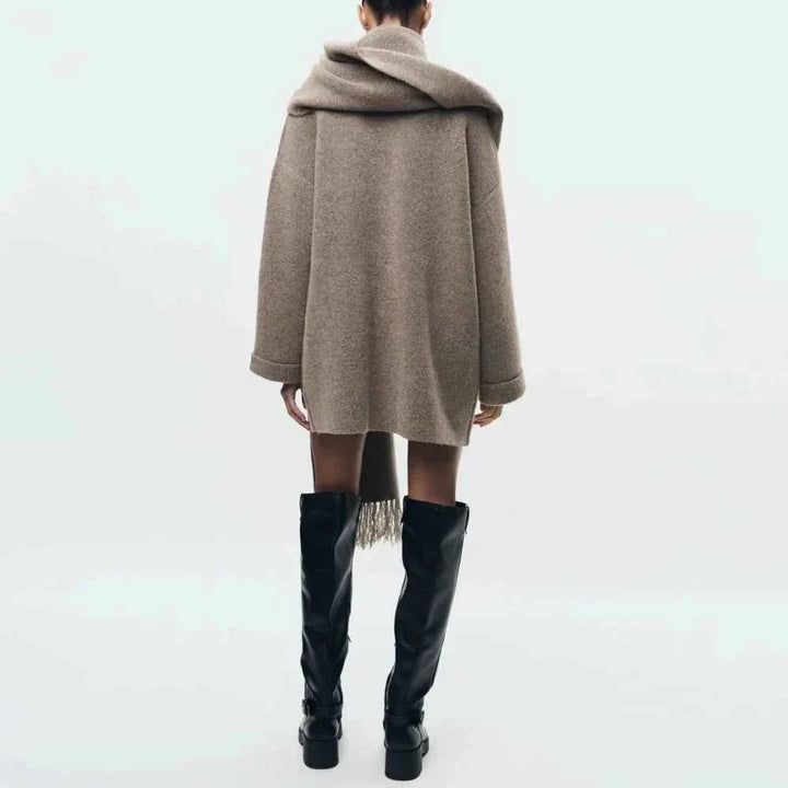 Antonia — Women&
