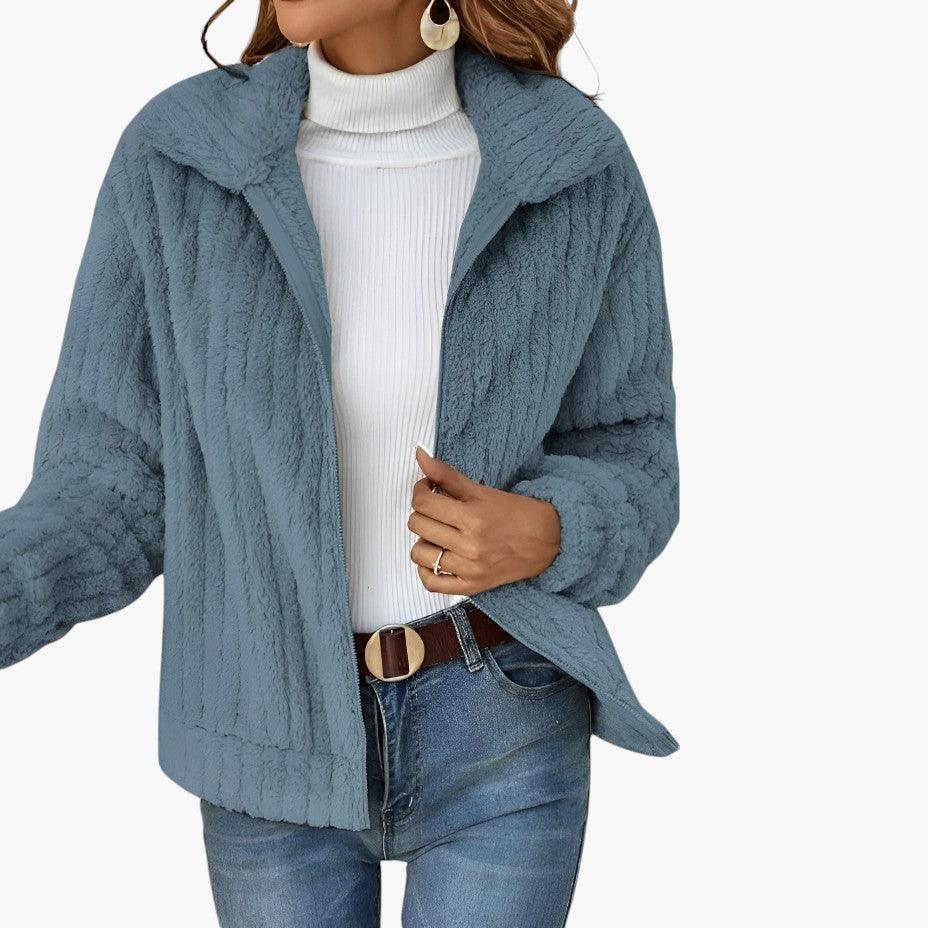 Capucine — Women&