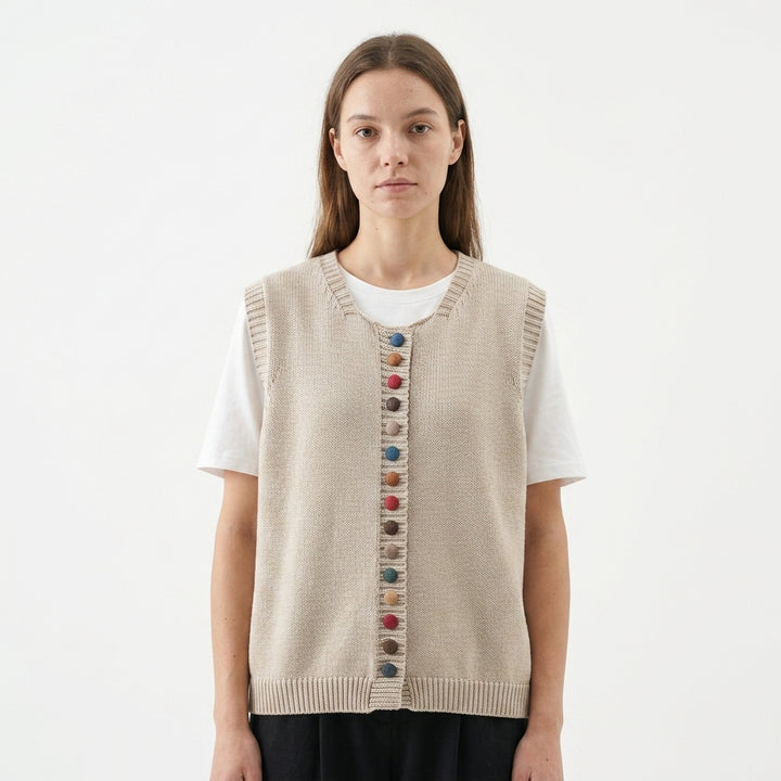 Knit cardigan vest — Studio - Clean | Generated by Modelize