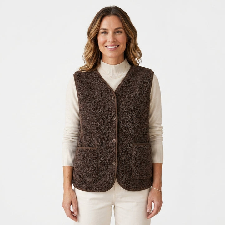 Button-front knit vest — Studio - Clean | Generated by Modelize