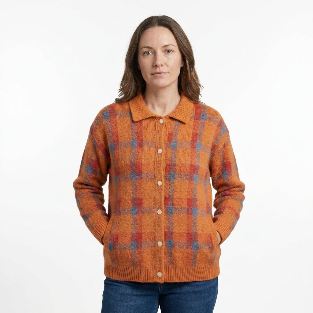 Knit cardigan sweater — Studio - Clean | Generated by Modelize
