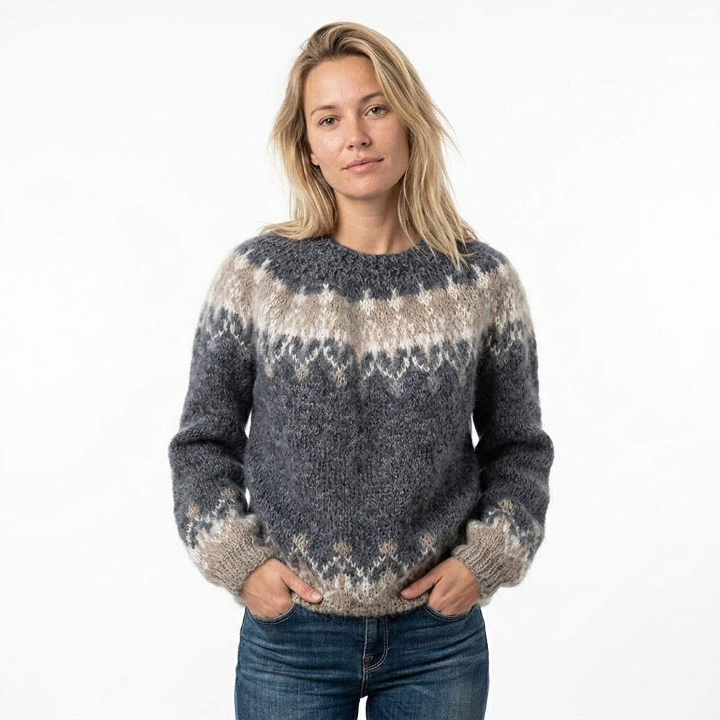 Chunky mohair sweater — Studio - Clean | Generated by Modelize