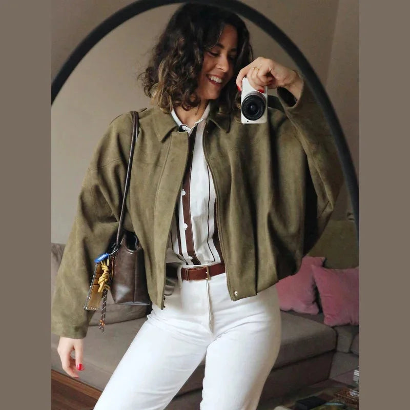 Beatriz — Women&